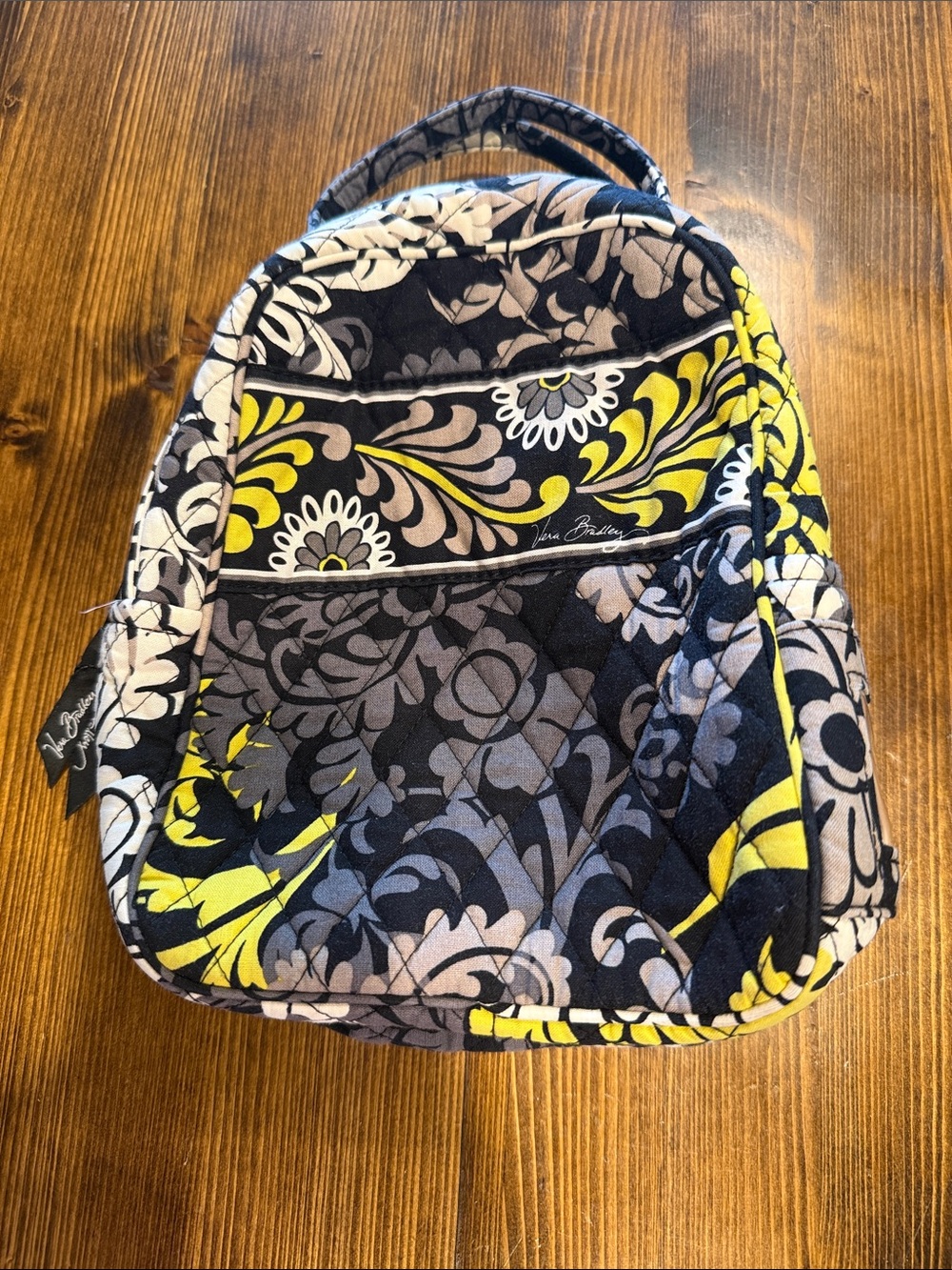 Vera Bradley small carry bag. NWOT